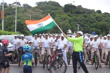 संडे ऑन साइकिलः सेहत के लिए साइकिल अपनाने की अपील