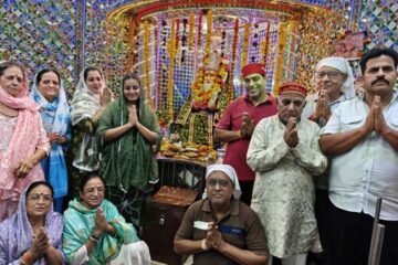 भगवान झूलेलाल चालीहा महोत्सव का हुआ भव्य समापन शोभायात्रा में उमड़ा जनसैलाब, पुष्पवर्षा और आतिशबाजी से गूंजा शहर