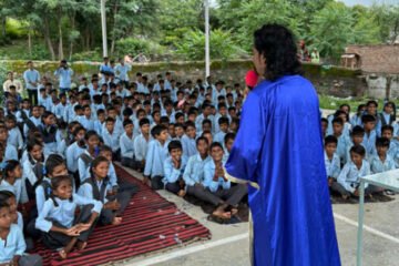 कश्ती फाउंडेशन ने धार स्कूल में बच्चों के सर्वांगीण विकास हेतु विशेष कार्यक्रम आयोजित किया