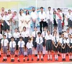 सोजतिया द्वारा संचालित नीरजा मोदी स्कूल में इंवेस्टीचर सेरेमनी का आयोजन