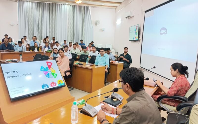 स्वस्थ नारी सशक्त परिवार अभियान में सभी का हीमोग्लोबिन जांच करें