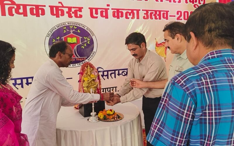 शिक्षा के क्षेत्र में आगे बढ़े, नवाचारों को अपनाएं :  सांसद डॉ. रावत