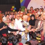 नारायण चिल्ड्रन एकेडमी के विद्यार्थियों ने दिव्यांग बच्चों के संग मुस्कुराकर मनाया बाल दिवस