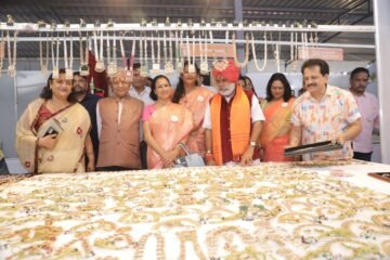 तीन दिवसीय ‘स्वयं सिद्धा’ प्रदर्शनी प्रारम्भ, उद्यमी महिलाओं ने दिखाया हुनर, दिखी आत्मनिर्भर भारत की झलक