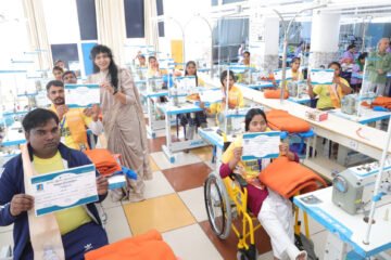 दिव्यांगजनों का 67वां सिलाई प्रशिक्षण बैच सम्पन्न