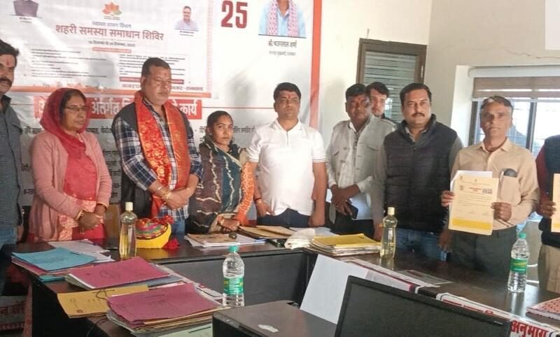 फतहनगर पालिका में मनाया सुशासन दिवस, पट्टों का किया वितरण 