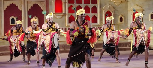 कर्ण ढोल यानी शब्द भेद की प्रस्तुति ने किया चकित, जीते दिल