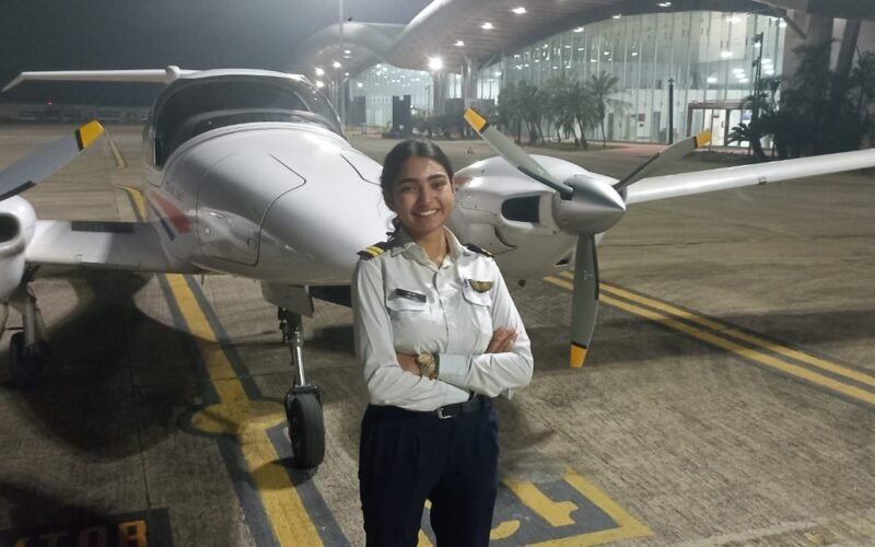 उदयपुर की सुश्री लवी जैन ने दिगम्बर जैन समाज की प्रथम महिला पायलट बननें का गौरव हासिल किया