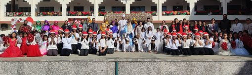 सेंट ग्रिगोरियस स्कूल में प्रेम, दया और एकता के संदेश के साथ मनाया गया क्रिसमस पर्व