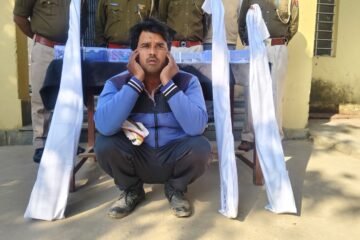 अलवर में हथियारों का जखीरा बरामद: खेत की रखवाली की आड़ में चल रहा था अवैध हथियारों का कारोबार