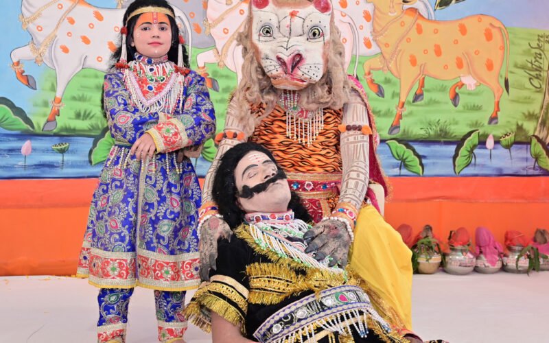 आज के समय में अपने ही अपने के दुश्मन बन बैठे है : पुष्कर दास महाराज