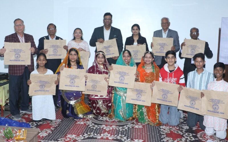 महावीर इंटरनेशनल उदयपुर द्वारा नेत्रदान जागरूकता कार्यक्रम सहित किए गए कई सेवा प्रकल्प