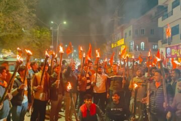 विशाल मशाल रैली निकाल हिन्दू सम्मेलन का हुआ आगाज