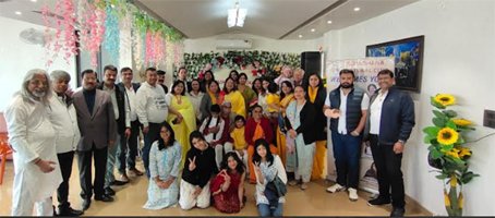 सुरधना कल्चरल क्लब ने एकता और विविधता की भावना के साथ मनायें दो उत्सव