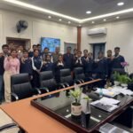 जिला कलेक्टर श्री नमित मेहता ने दी ड्रैगन बॉट राष्ट्रीय पदक विजेता खिलाड़ियों को बधाईयां