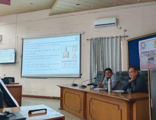 नियमित सहायकों का प्रशिक्षण शुरू