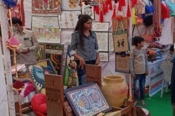 शहर और गांव का सेतु, संस्कृति का जीवंत मंच बना अमृता हाट