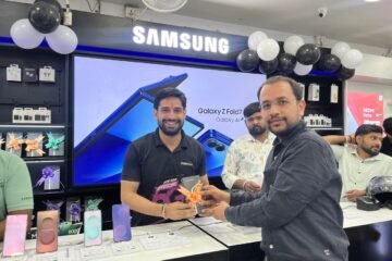 झीलों की नगरी में सैमसंग का जलवा: लॉन्च होते ही बिका पहला ‘Galaxy S26 Ultra’*उदयपुर के हितेश शर्मा बने शहर के पहले लकी खरीदार