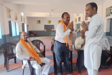 विद्याभारती संस्थान में तकनीकी व कंप्यूटर शिक्षा सहित अन्य मुद्दों को लेकर हुई चिंतन बैठक