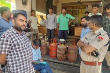 सलूंबर में घरेलू गैस के व्यावसायिक उपयोग पर कार्रवाई, 4 सिलेंडर जब्त