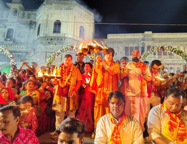 समग्र सनातन शक्ति ज्योति कलश संस्कृति चेतना यात्रा का हुआ जगह-जगह भव्य स्वागत