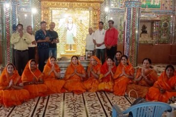 आचार्य जिन मणिप्रभ सुरीश्वर दादा गुरूदेव का इकतीसा जाप किया