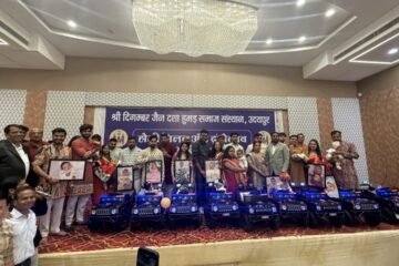 भगवान ऋषभदेव जन्म जयंती समारोह की तैयारियों पर समाज प्रमुखों की मीटिंग व निमन्त्रण पत्रिका का विमोचन