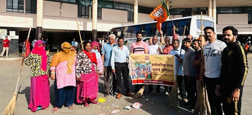 भाजपा  स्थापना दिवस के तहत जनहित और रचनात्मकता के कार्य किए जा रहे है : सामर 