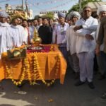 डांगी समाज ने श्री धर्मराज बावजी मंदिर पर चढ़ाया स्वर्ण कलश