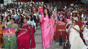 500 महिलाओं एवं युवतियों ने दिया आरएनटी सभागार में ‘सशक्त नारी, सशक्त राष्ट्र’ का संदेश