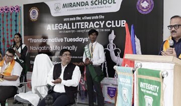 न्यायिक अधिकारी पहुंचे स्कूल, बच्चों को साइबर क्राइम, पोक्सो, नालसा, रालसा, डालसा के बारे में किया जागरूक