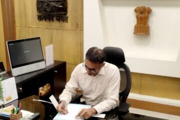 पर्यटन विकास, हर पात्र व्यक्ति तक योजनाओं का लाभ पहुंचाना और विकास कार्यों को गति देना प्राथमिकता – जिला कलक्टर