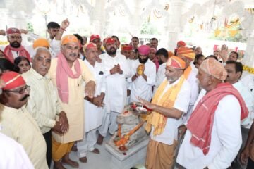 श्री लुणेश्वर महादेव मंदिर प्राण प्रतिष्ठा महोत्सव का समापन: कलश व ध्वजा स्थापना के साथ नवकुंडात्मक नवदिवसीय महारुद्र यज्ञ पूर्णाहुति