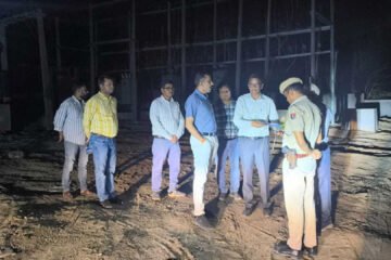 कुसुम C योजना के तहत धमलात फला में 20 करोड़ के निर्माणाधीन सोलर प्लांट एवं खजूरी में 33/11 केवी जीएसएस निर्माण कार्य का जिला कलक्टर ने किया निरीक्षण, दिए आवश्यक दिशा निर्देश