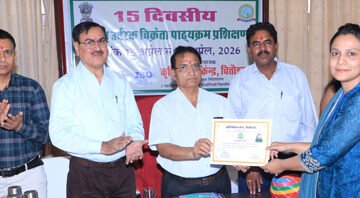 आदान विक्रेता सच्ची लगन एवं निष्ठा से किसानो की सेवा करें: डॉ. प्रताप सिंह