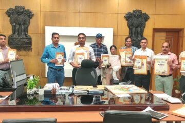 जिला कलक्टर ने किया पंच गौरव कैलेण्डर का विमोचन