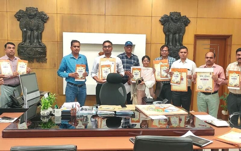 जिला कलक्टर ने किया पंच गौरव कैलेण्डर का विमोचन