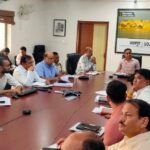 शिकातयों के निस्तारण में बरतें गंभीरता – जिला कलक्टर