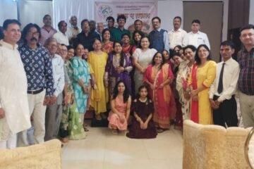 उदयपुर में सजी शाम-ए-ग़ज़ल, सुरों की मंडली की महिला विंग ने बिखेरे गायकी के रंग