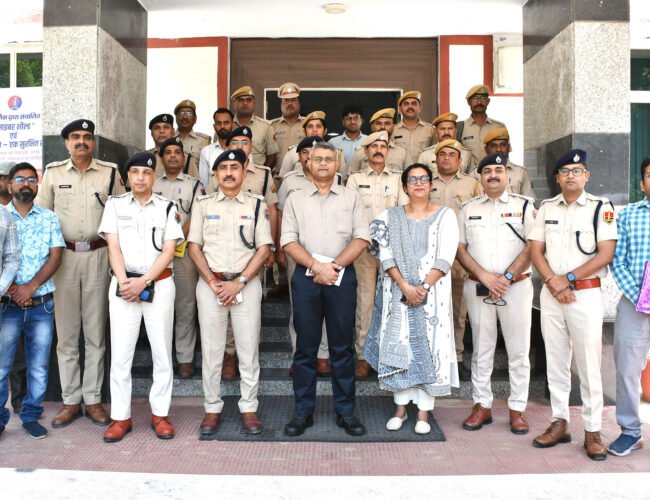 साइबर सुरक्षा व सड़क सुरक्षा के लिए उदयपुर रेंज पुलिस की अभिवन पहल