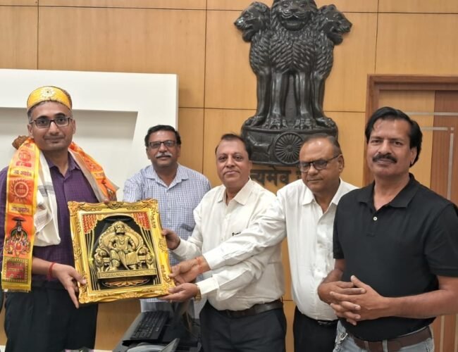 अखिल भारतीय अग्रवाल महासभा ने किया जिला कलेक्टर का अभिनंदन