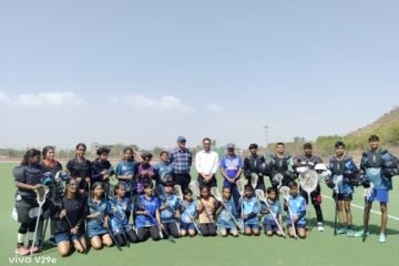 कलेक्टर गौरव अग्रवाल ने लेक्रोज प्रशिक्षण शिविर का किया निरीक्षण, खिलाड़ियों का बढ़ाया उत्साह