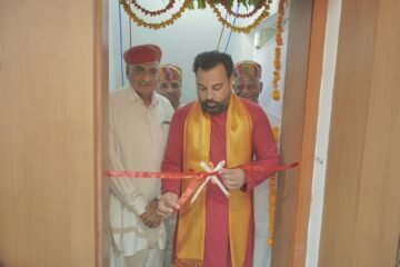 तीन पीढ़ियों की विरासत अब सीधे ग्राहकों तक, उदयपुर में ‘मेक माय क्राफ्ट’ आउटलेट का उद्घाटन