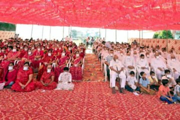 नवकार महामंत्र के सामूहिक जाप से गूंज उठा पांडाल