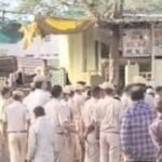 कृषि मंडी में चला बुलडोजर, हटाया अतिक्रमण