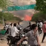 वल्लभनगर के जंगल में भीषण आग, रेलवे स्टेशन तक पहुंचा खतरा