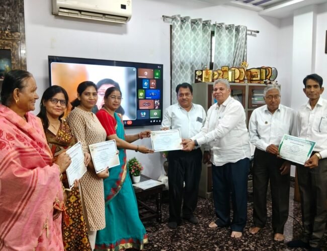 प्रकृति रिसर्च सोसाइटी, उदयपुर (PRSU) द्वारा उच्च स्तरीय विचार–मंथन बैठक का आयोजन