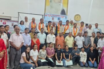 विप्र फाउंडेशन की पहलः “स्ट्रीम चयन पर बड़ा सेमिनार, विद्यार्थियों को मिला रोडमैप”