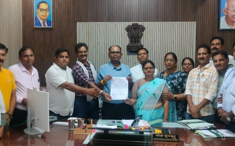 शिक्षक हितों से छेड़छाड़ बर्दाश्त नहीं-आचार्य 