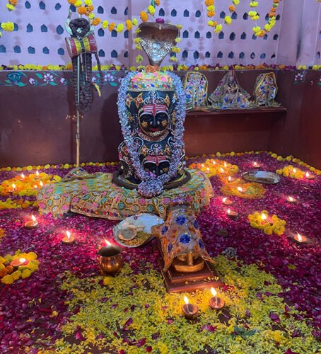 भक्ति के सैलाब में डूबा भूपालपुरा: श्री पशुपति नाथ महादेव मंदिर के 28वें स्थापना दिवस पर उमड़ा जनसैलाब